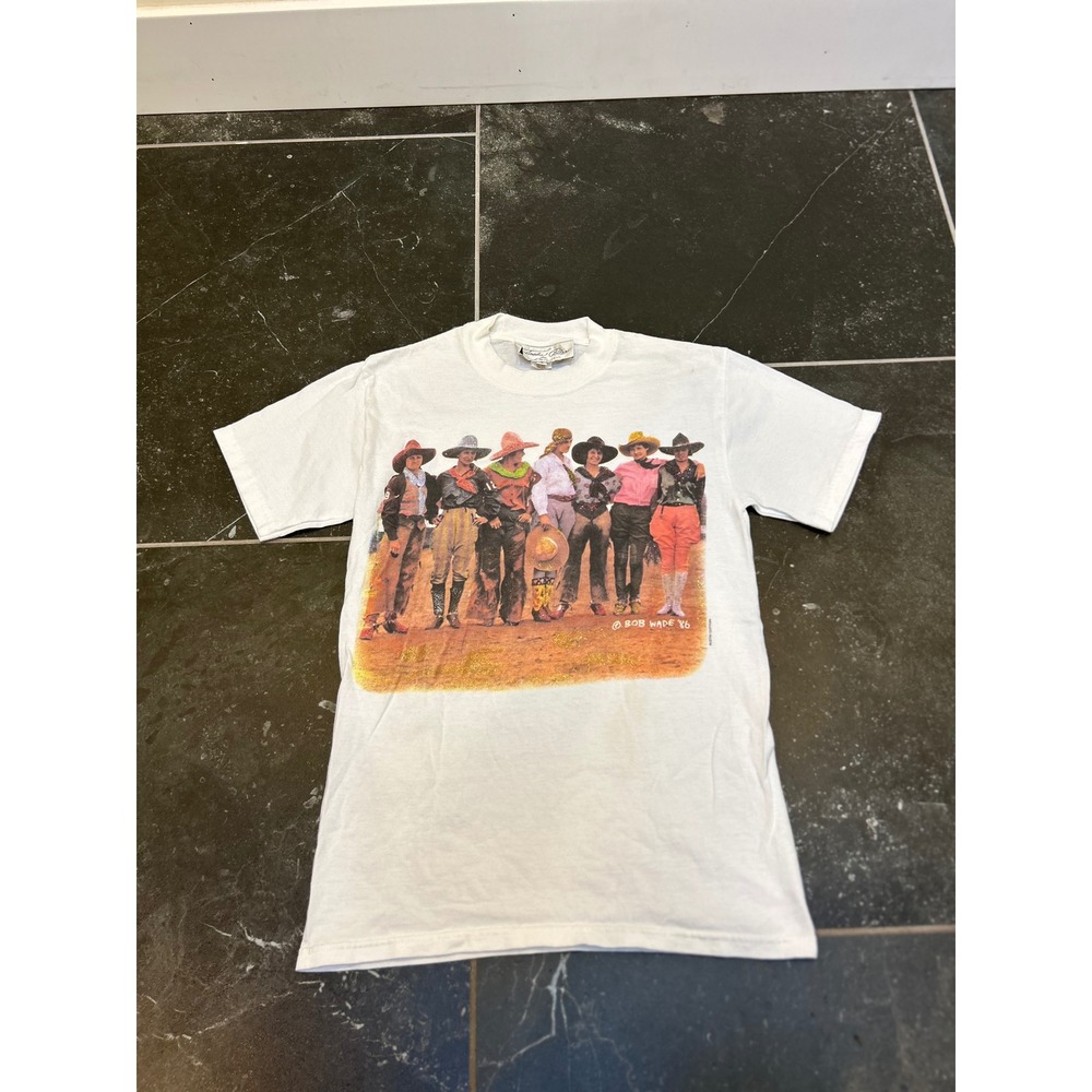 Vintage Tasha Polizzi TP Saddleblanket Bob Wade 86 Cowgirl Graphic T-Shirt White